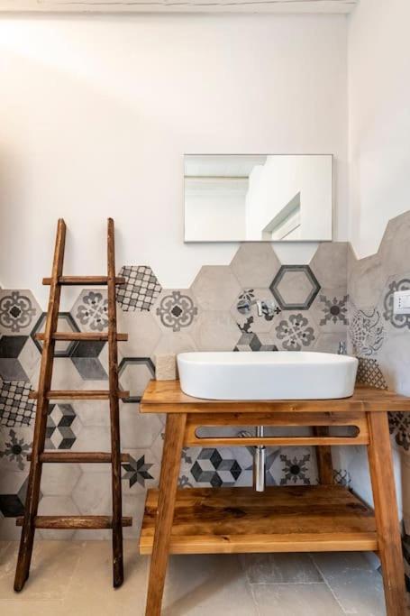 Trullo Oasi Santo Stefano - Private Pool Villa กัสเตลลานา กรอตเต ภายนอก รูปภาพ