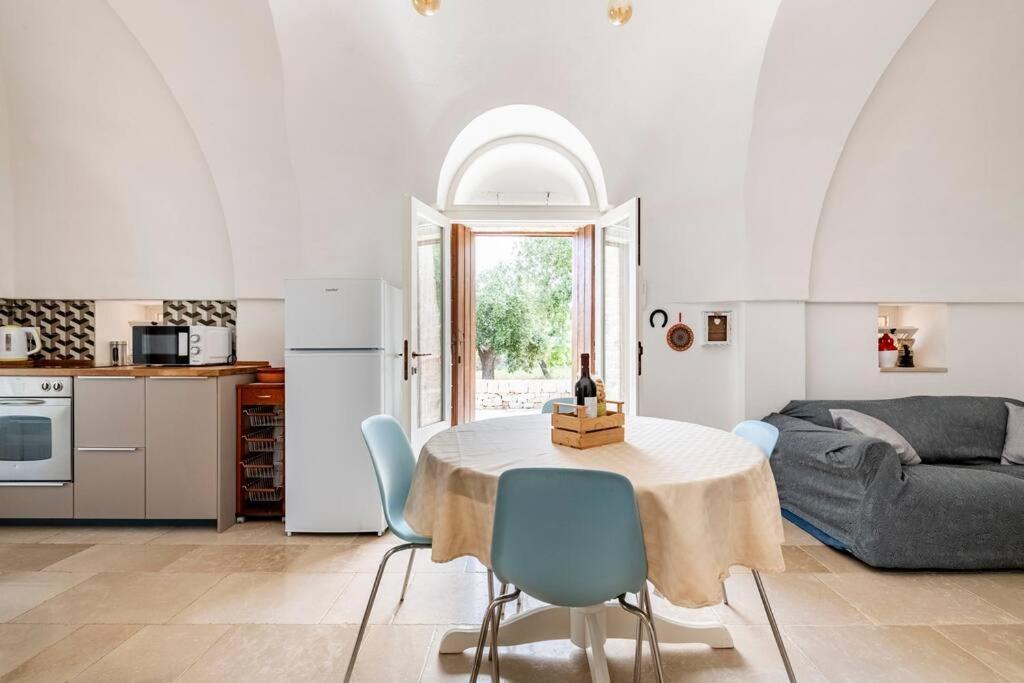 Trullo Oasi Santo Stefano - Private Pool Villa กัสเตลลานา กรอตเต ภายนอก รูปภาพ